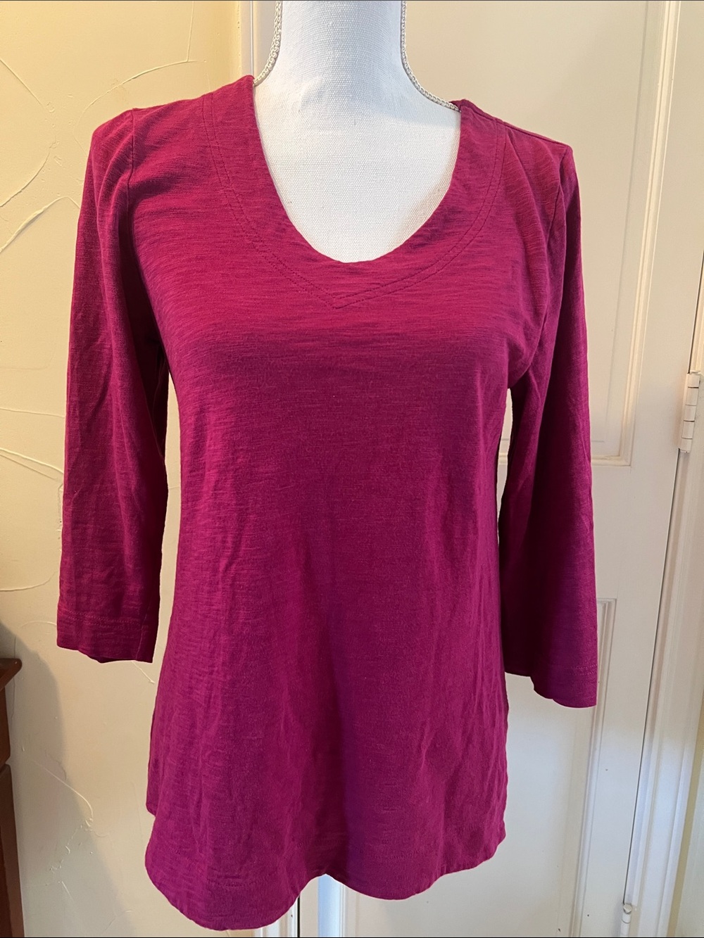 Chico's Deep Berry Pink V-Neck Long Sleeve Top